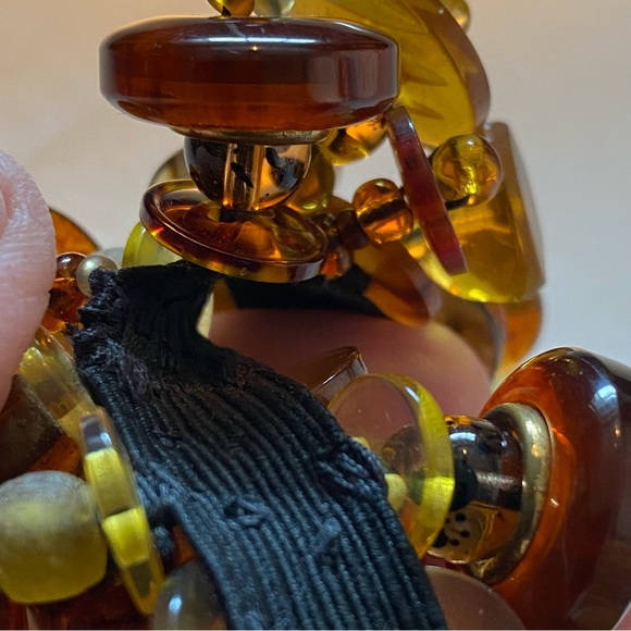 Button Bracelet - Picture 5 of 7